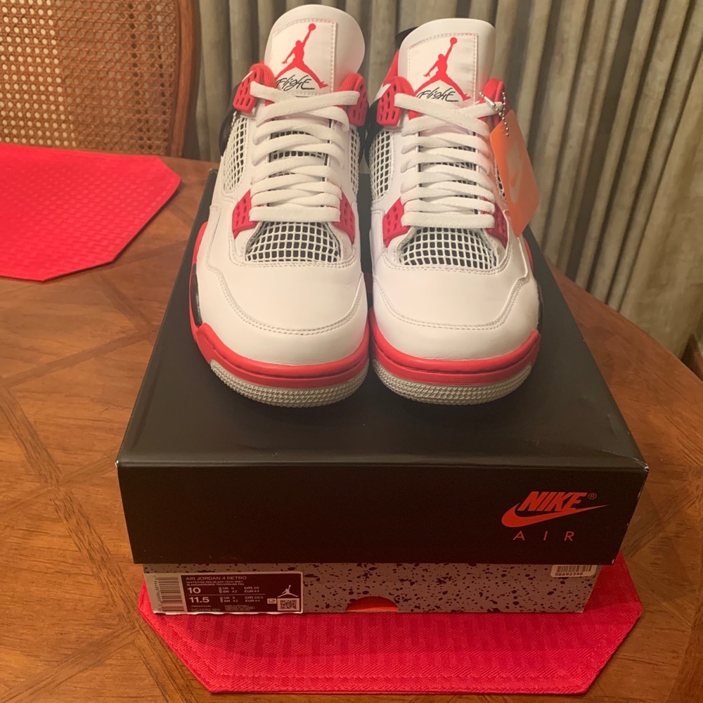 OG Fire Red Jordan 4 EARLY RELEASE - Picture 4 of 7